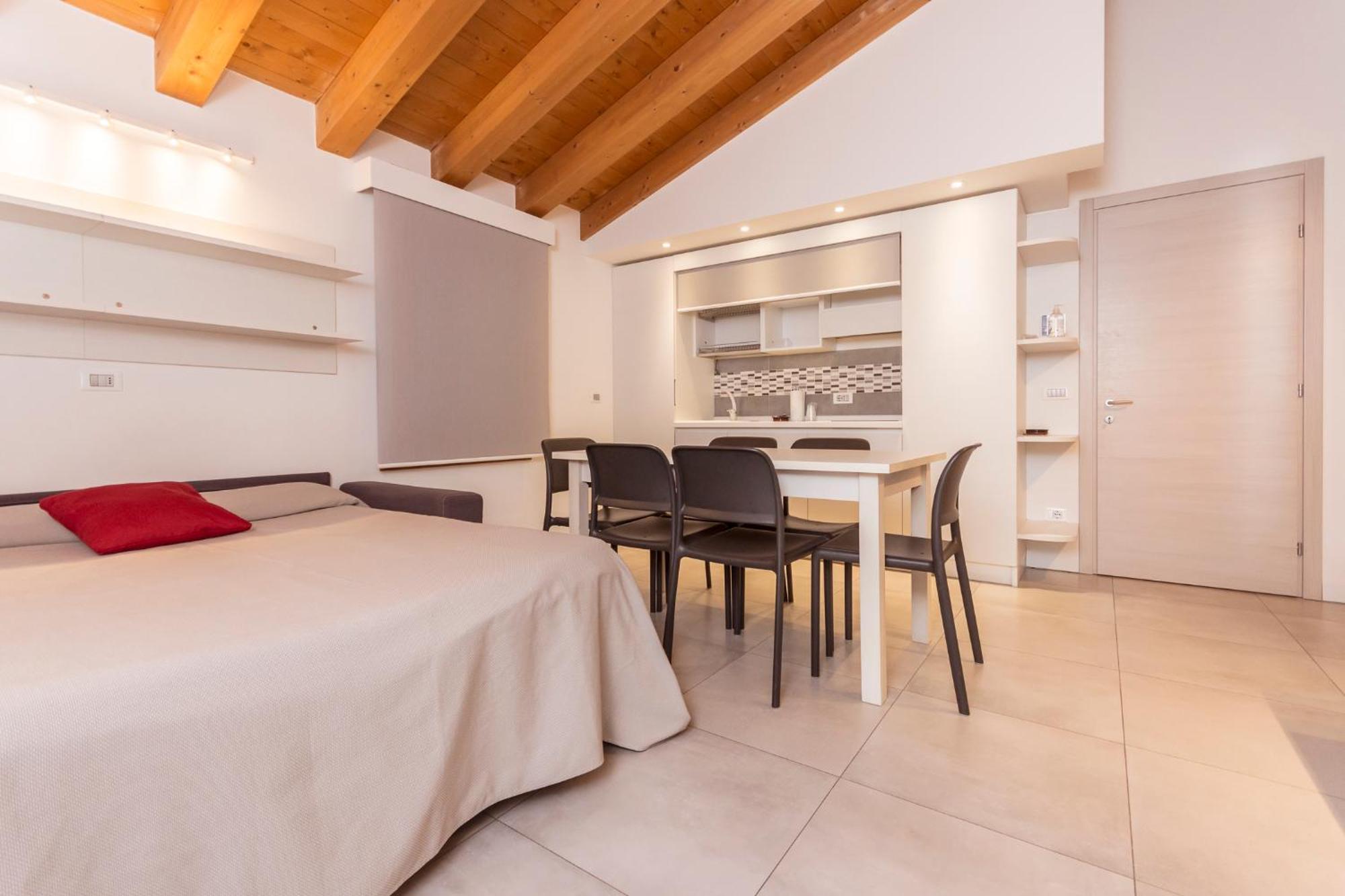Hotel Ristorante Cigno - Camere And Aparthotel Latisana Buitenkant foto